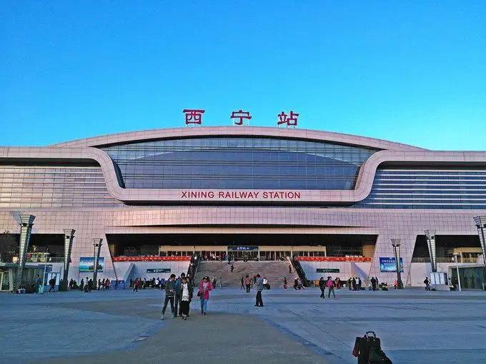 深圳到西寧貨運(yùn)公司_深圳到西寧貨運(yùn)專線